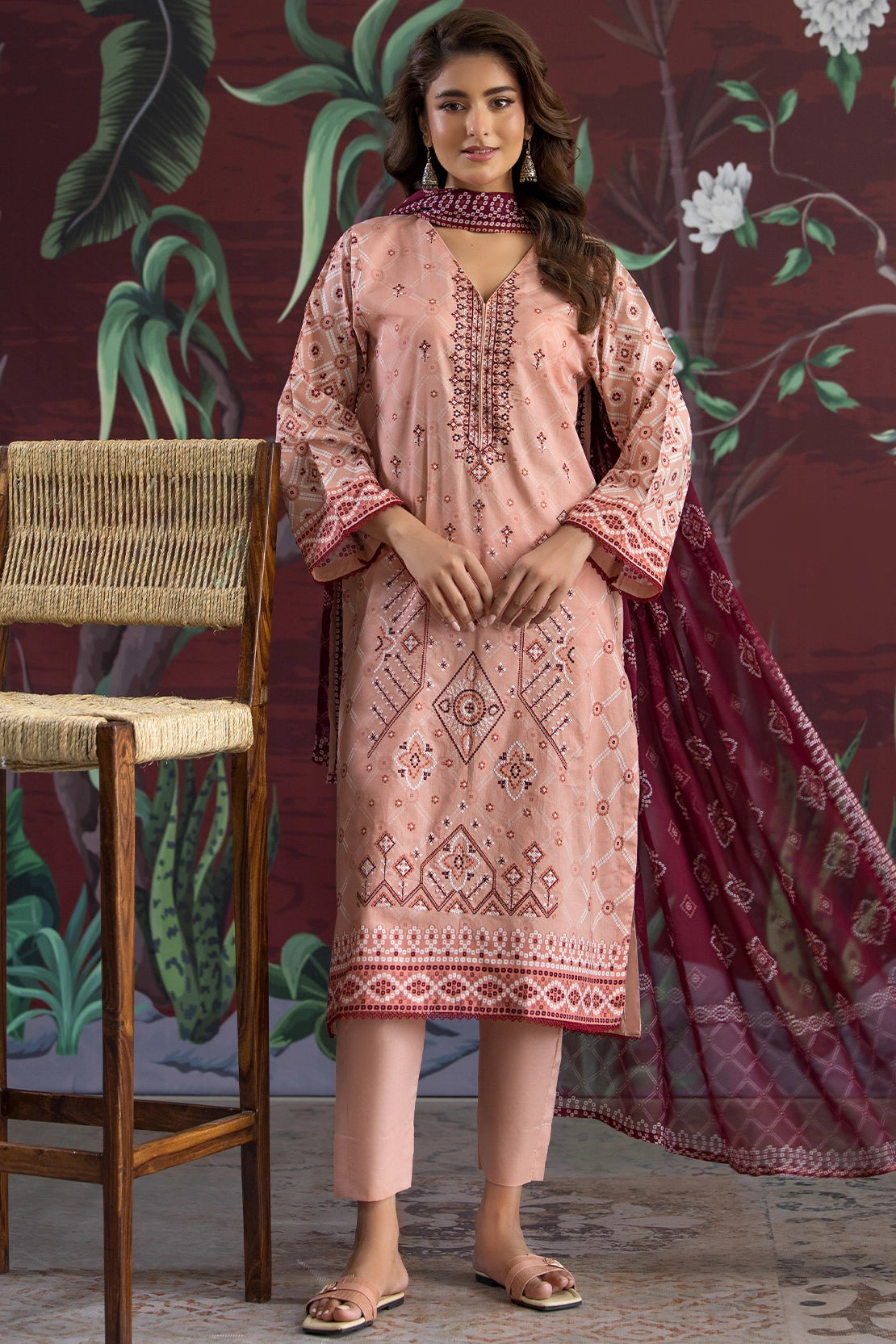 3 Piece - Premium Embroidered Lawn - 535