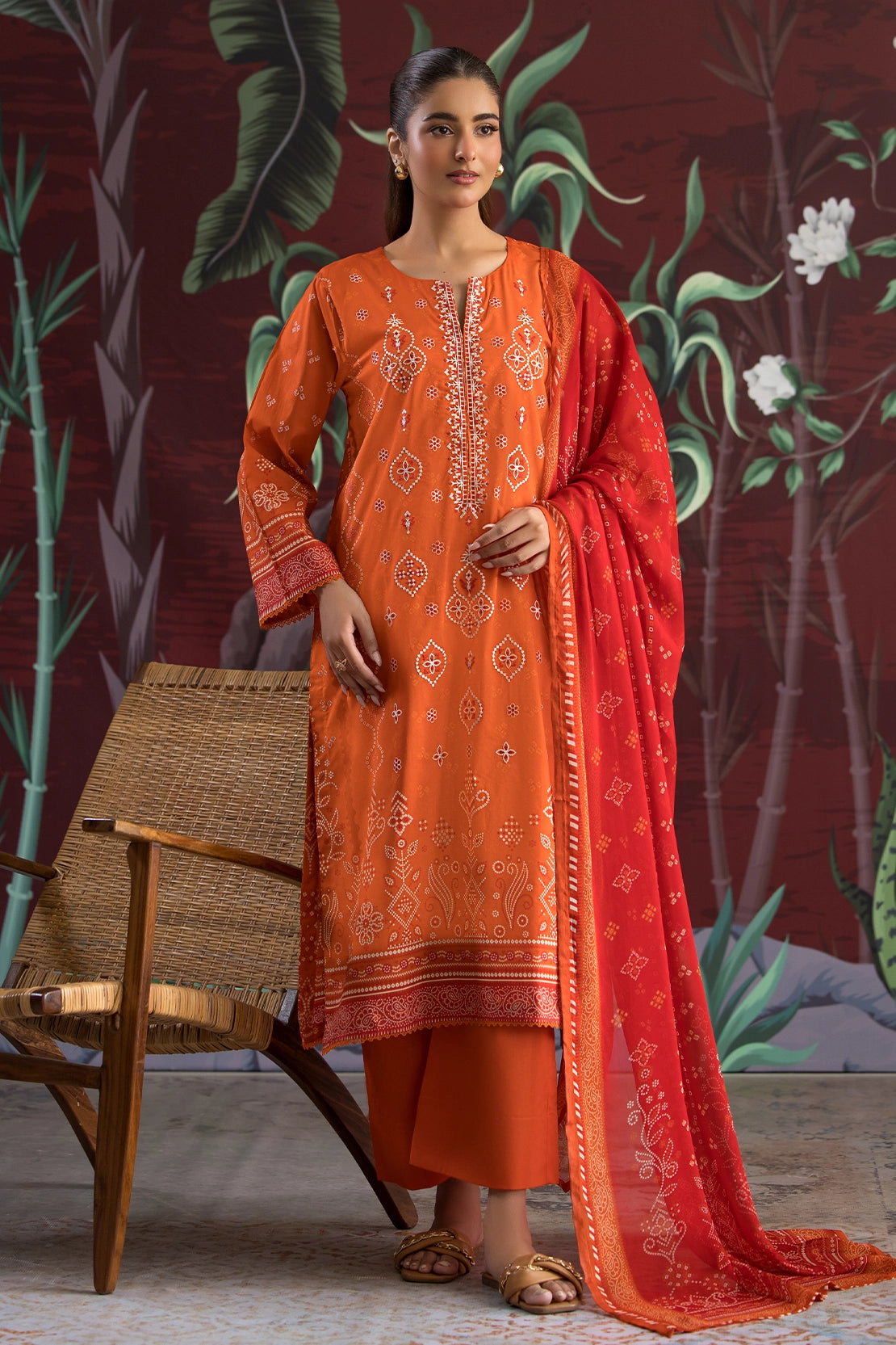 3 Piece - Premium Embroidered Lawn - 537