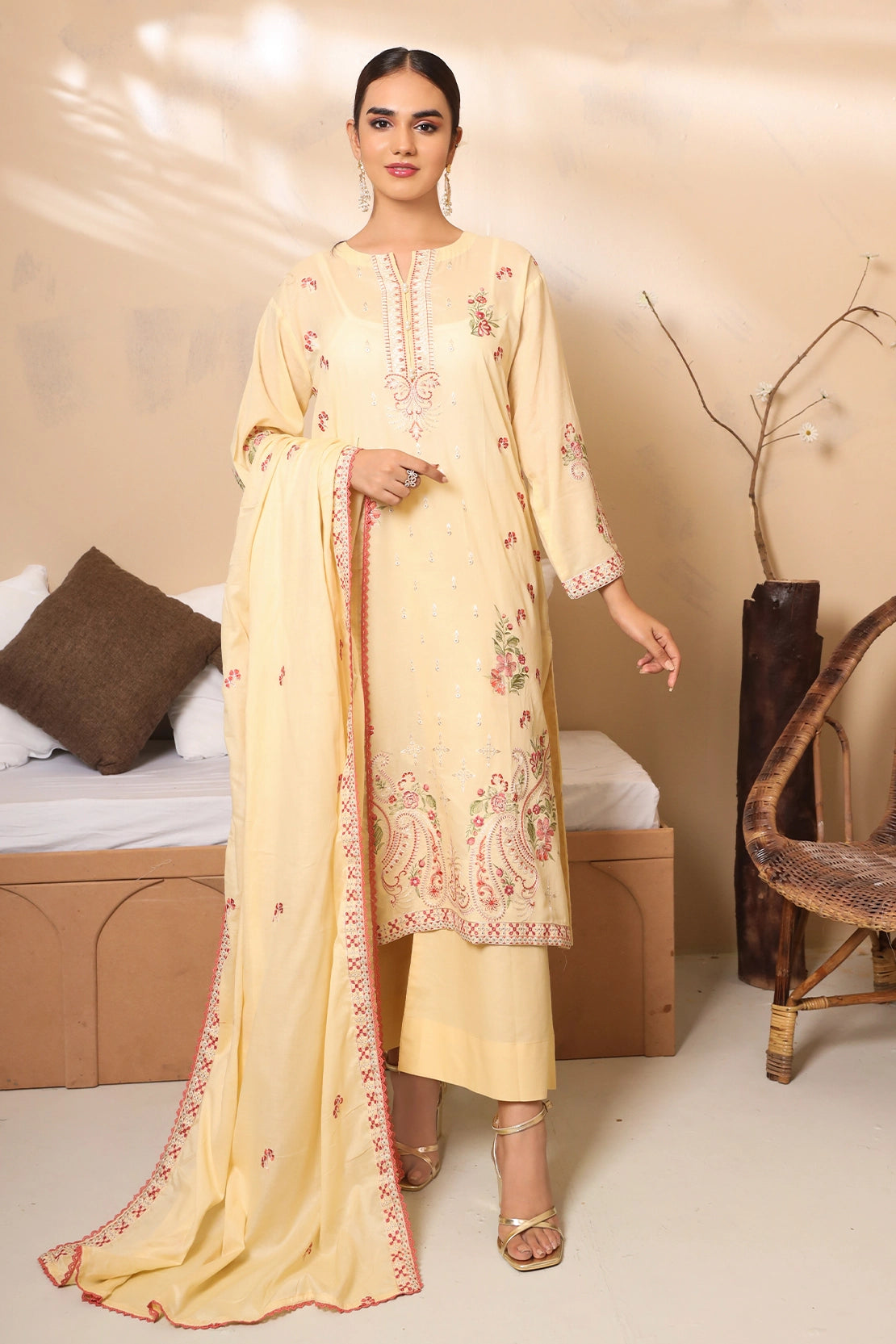 3 PIECE - PREMIUM EMBROIDERED LAWN - 7775