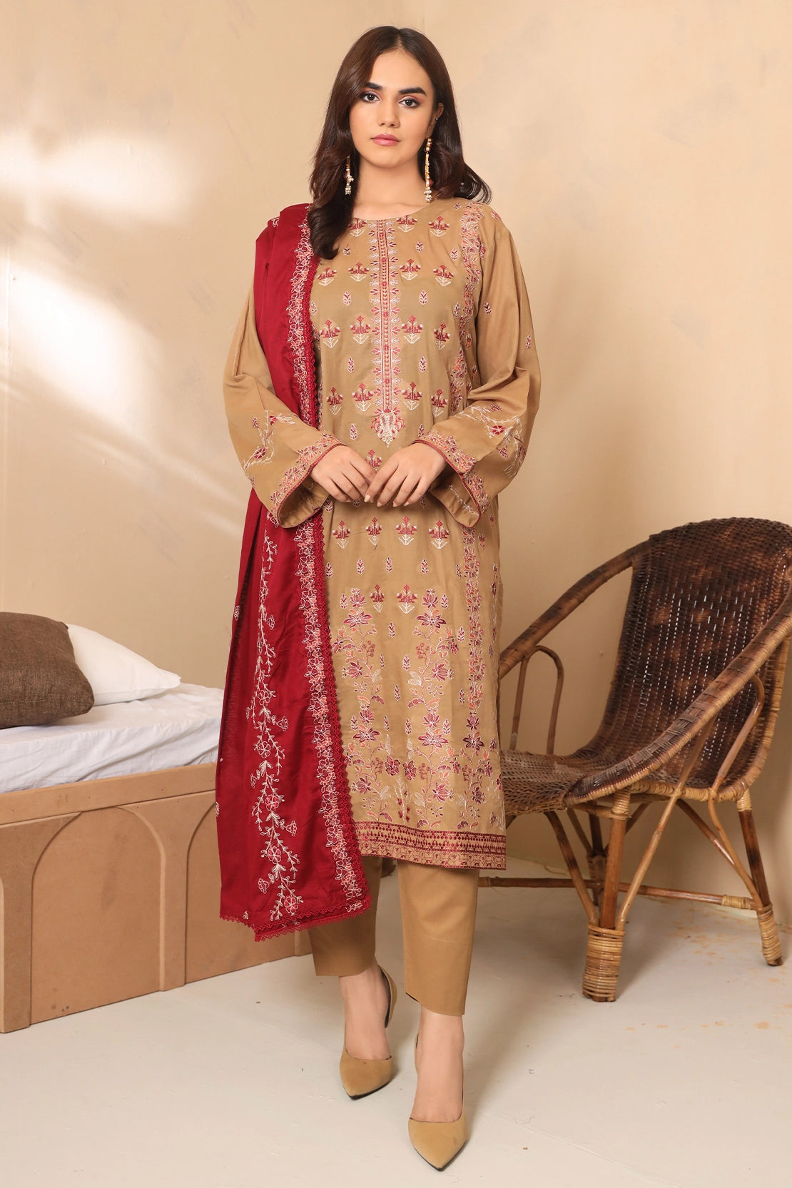3 PIECE - PREMIUM EMBROIDERED LAWN - 7778
