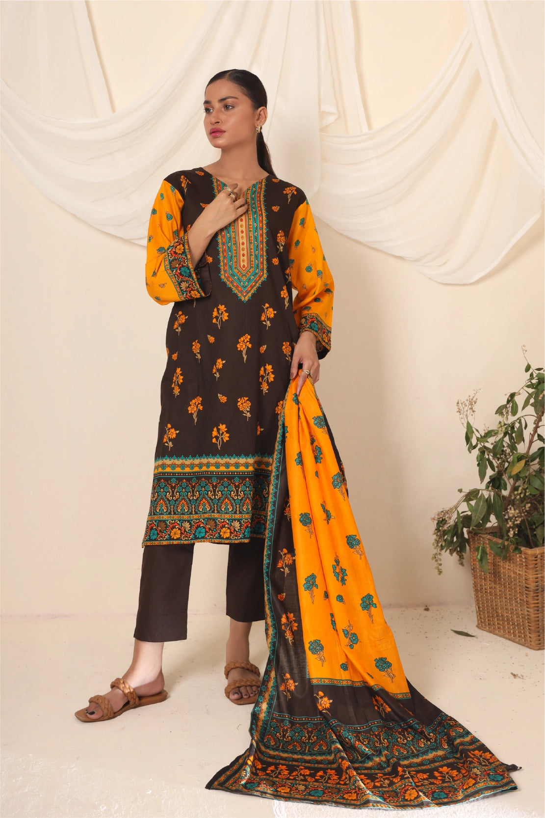 3 Piece - Printed Lawn - 735 B