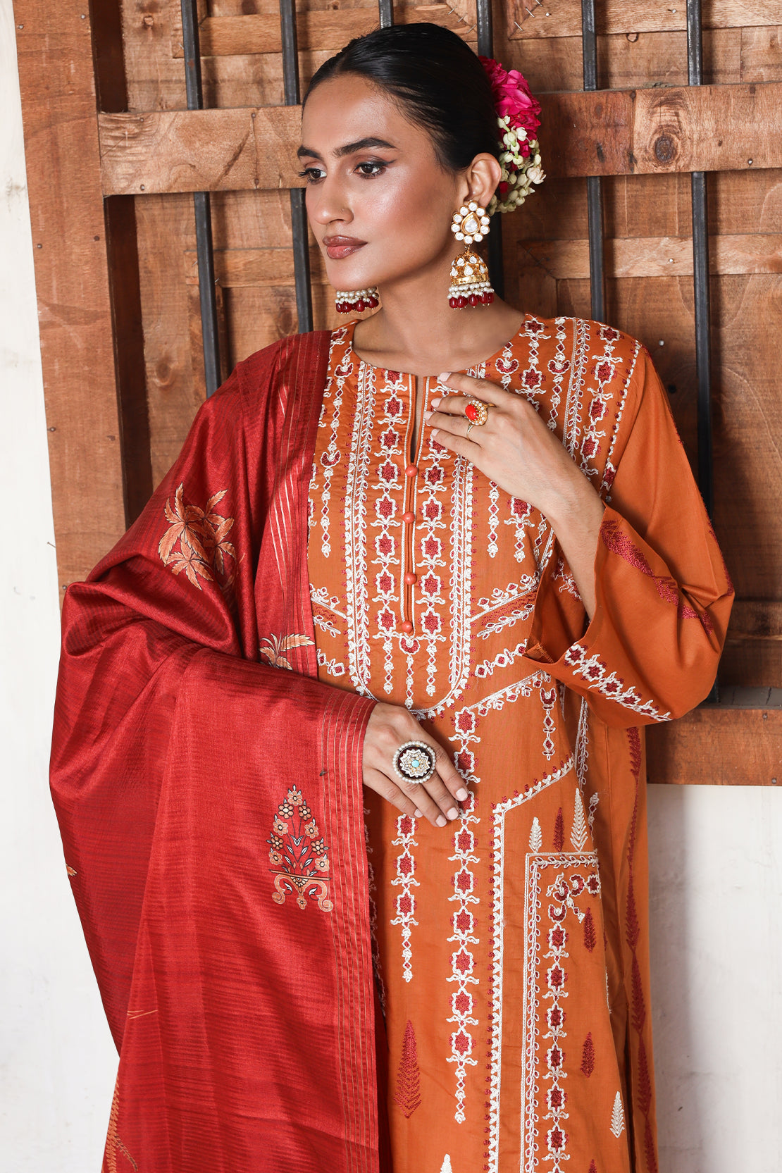 3 Piece - Embroidered Lawn - 8871