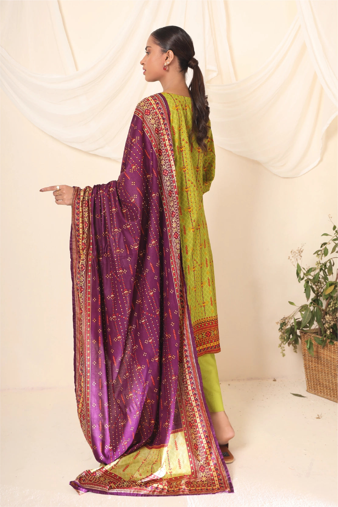 3 Piece - Printed Lawn - 882 B