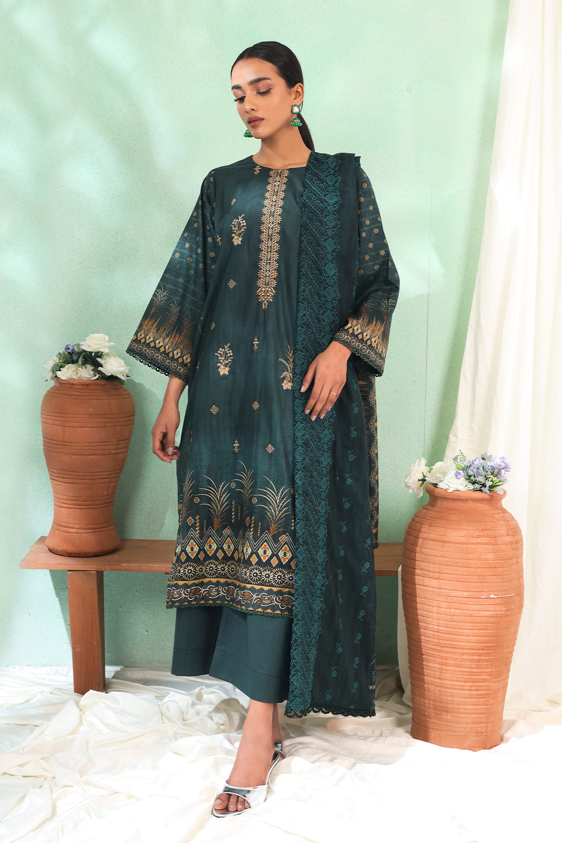 3 Piece - Embroidered Lawn - 182