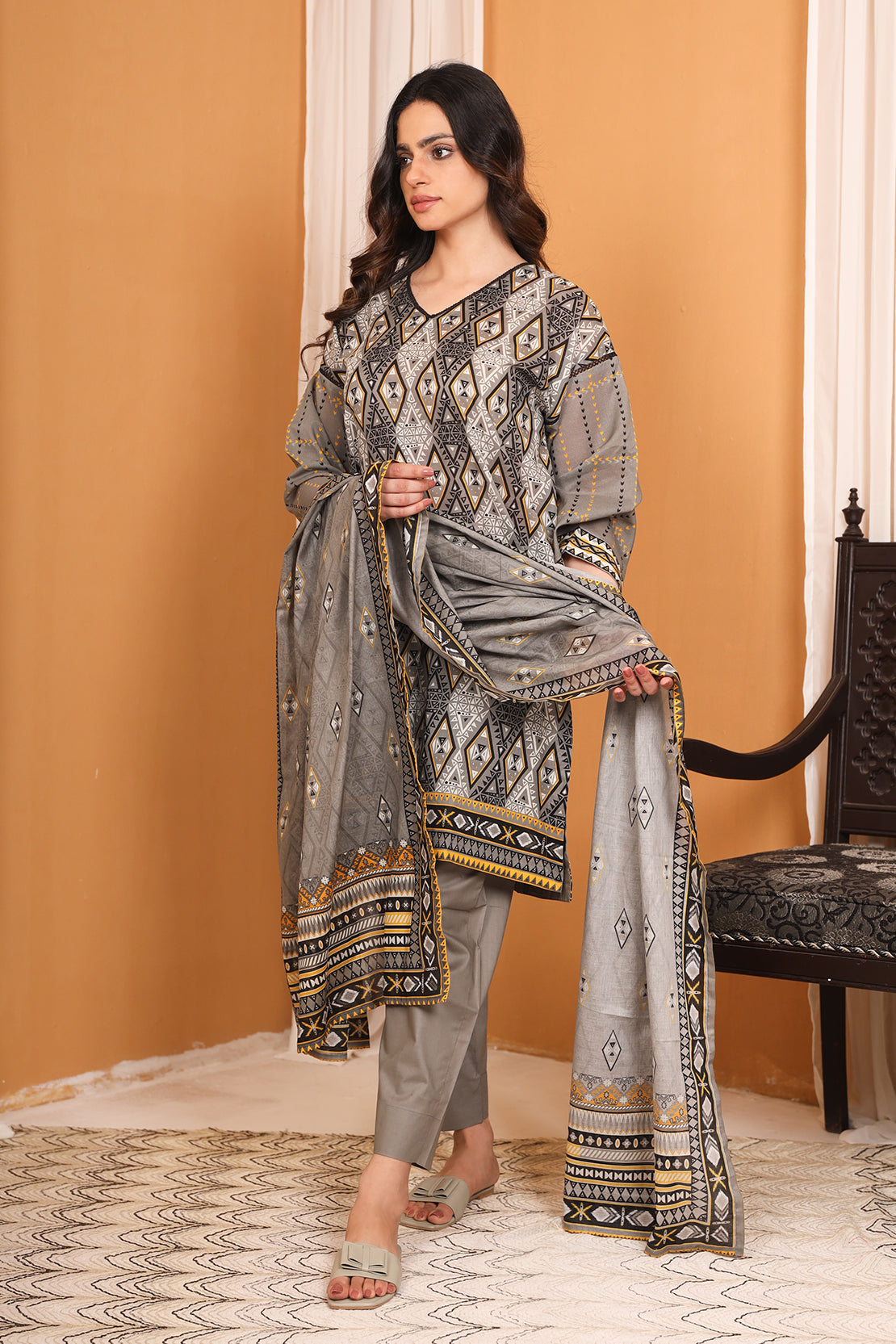 3 Piece Digitally Printed Lawn - 7781