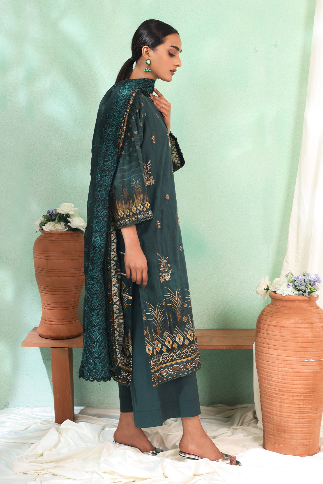 3 Piece - Embroidered Lawn - 182