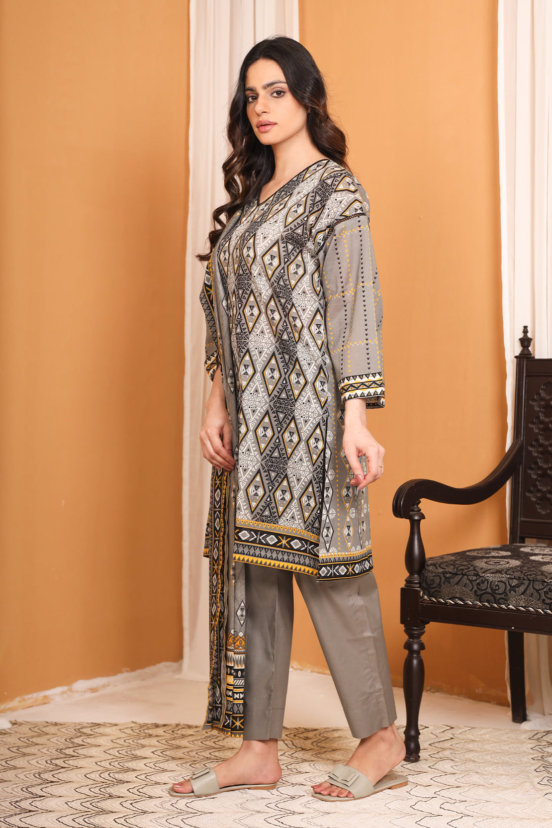 3 Piece Digitally Printed Lawn - 7781