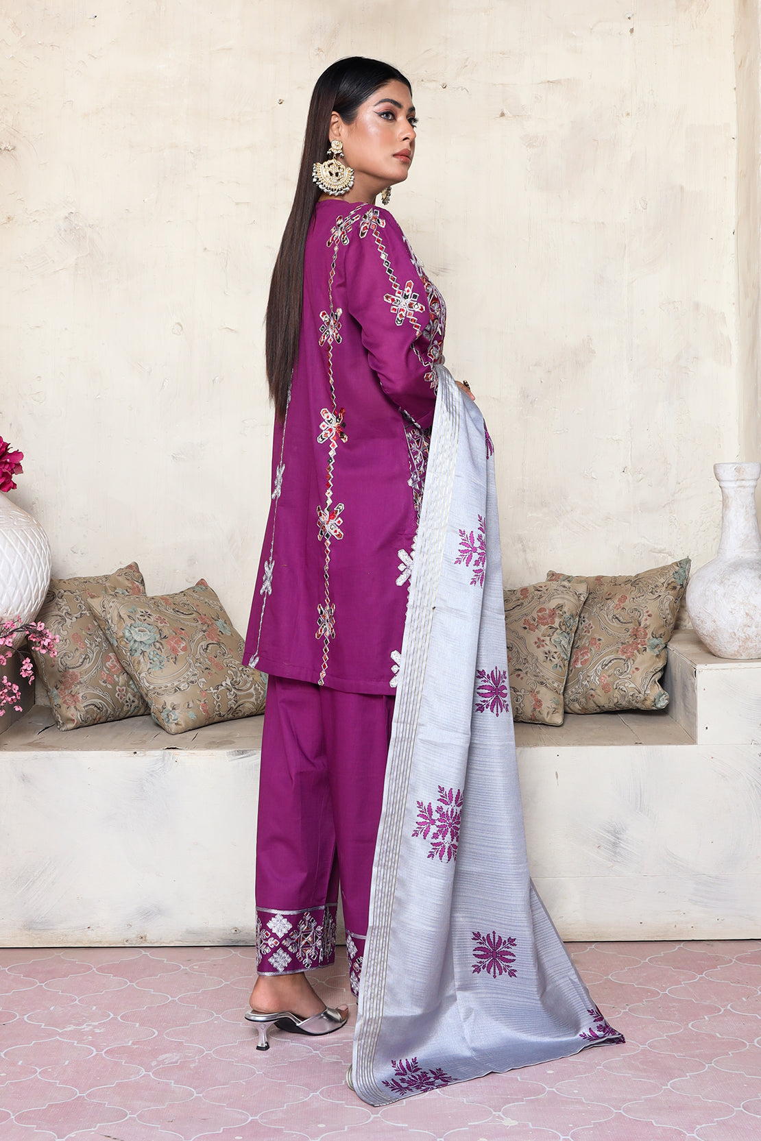 3 Piece - Embroidered Lawn - 8873