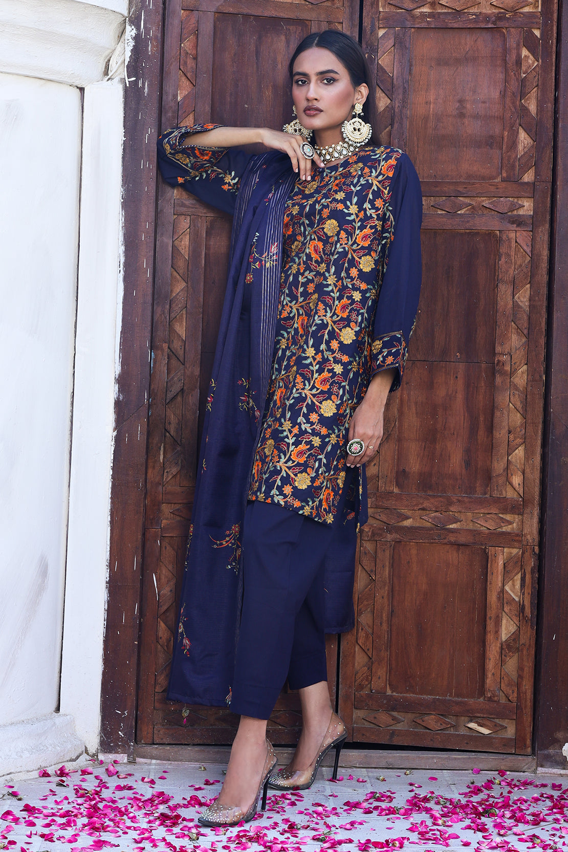 3 Piece - Embroidered Lawn - 8875