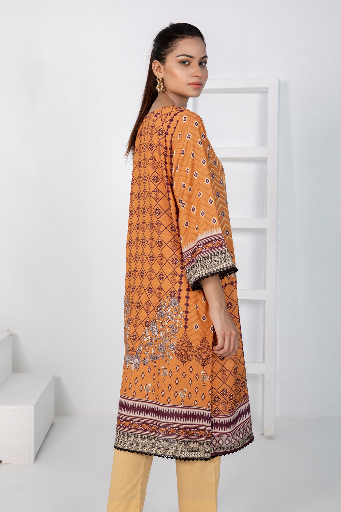 1 PIECE - DIGITALLY PRINTED KARANDI - 5536