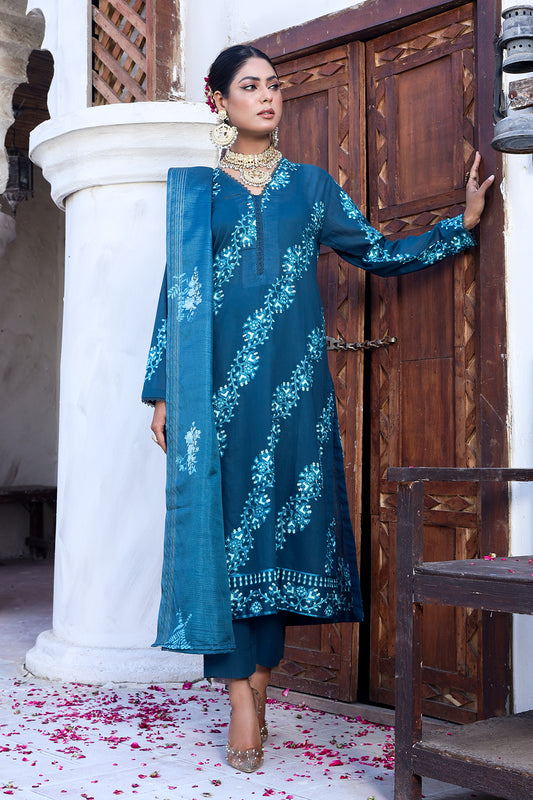 3 Piece - Embroidered Lawn - 8877