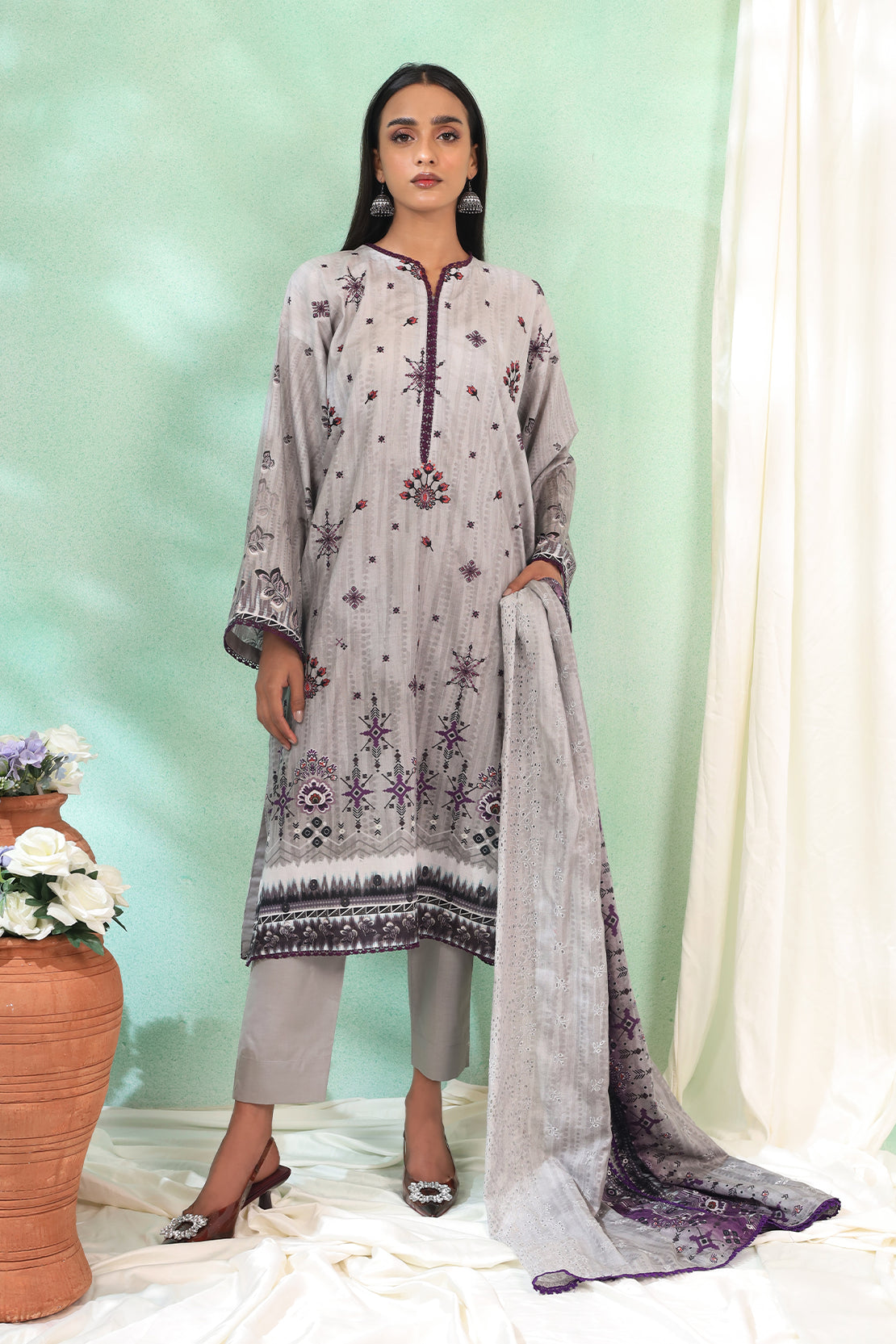 3 Piece - Embroidered Lawn - 188