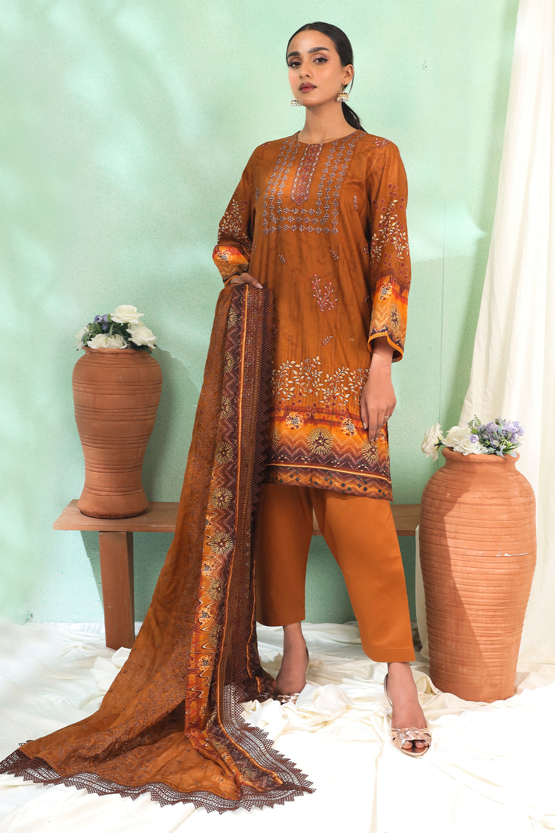 3 Piece - Embroidered Lawn - 189