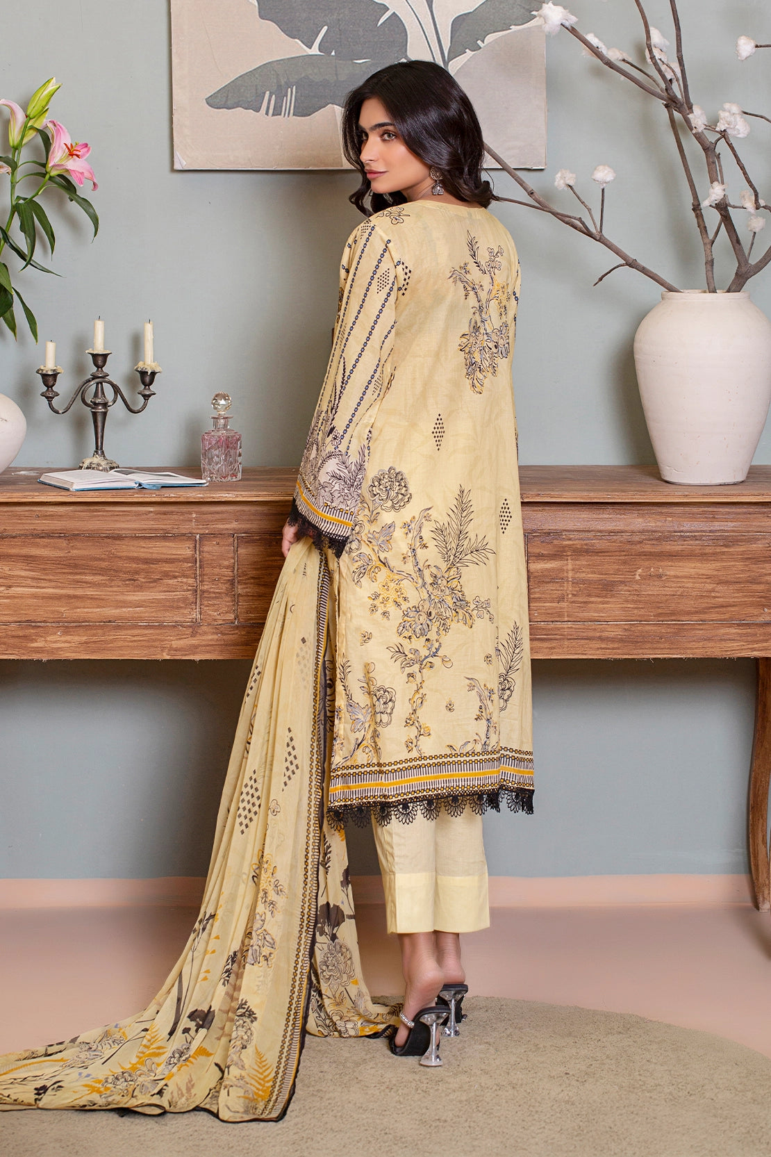 3 PIECE - PREMIUM EMBROIDERED LAWN - 9147