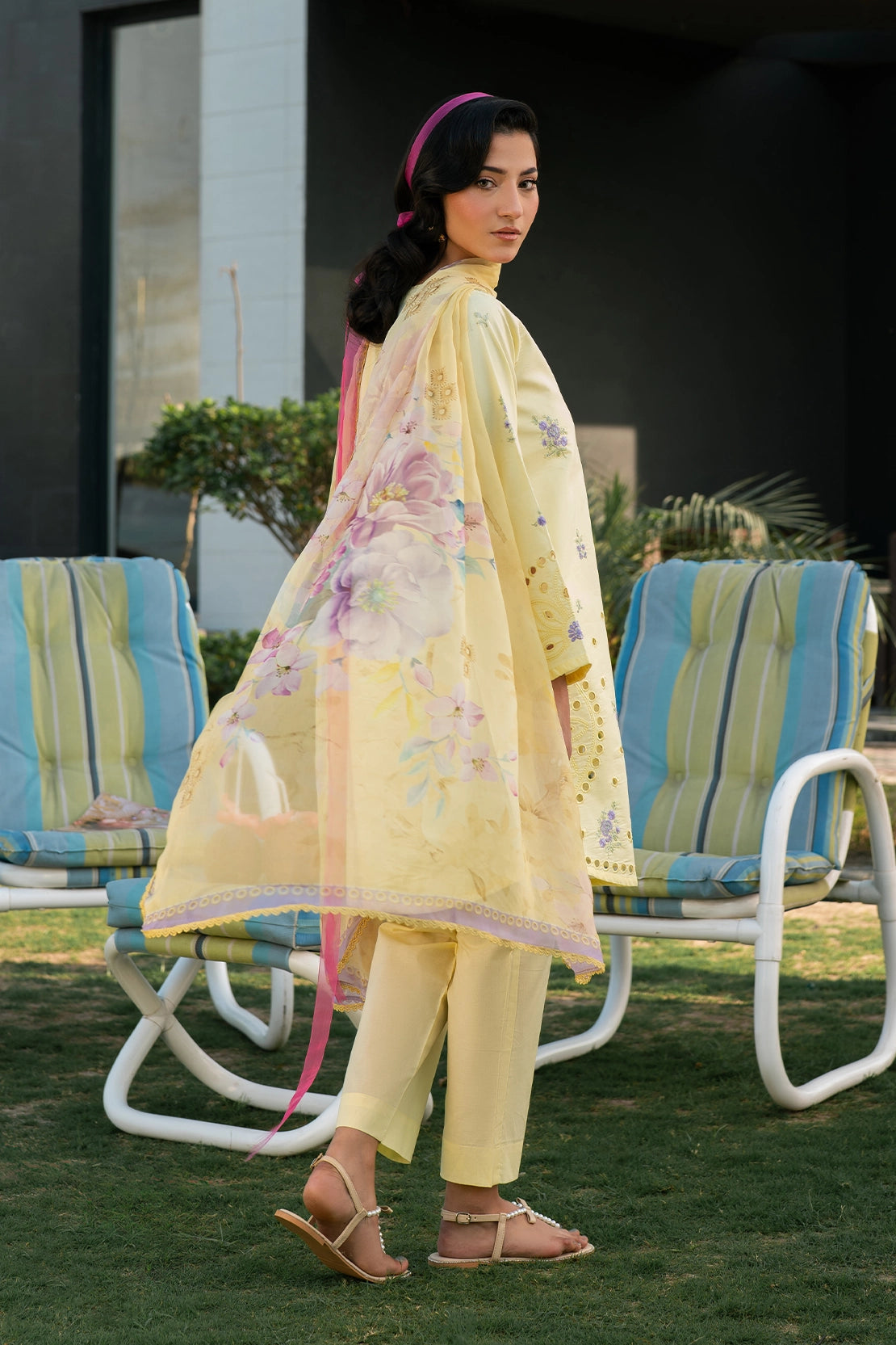3 Piece - Premium Embroidered Lawn - 3761