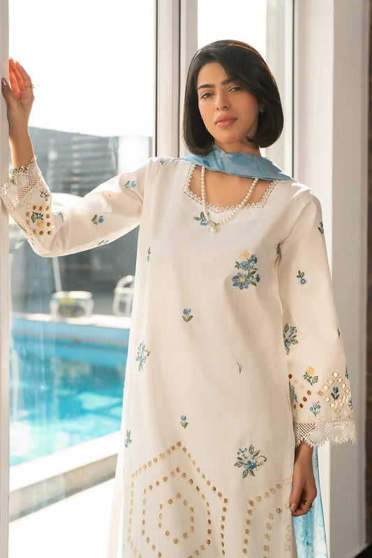 3 Piece - Premium Embroidered Lawn - 3764