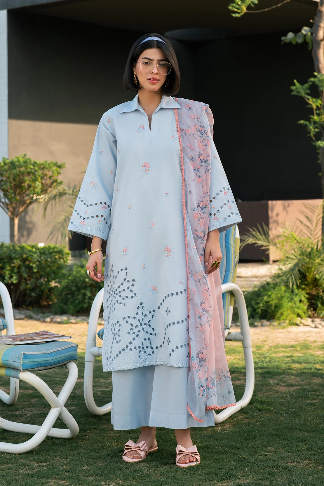 3 Piece - Premium Embroidered Lawn - 3765