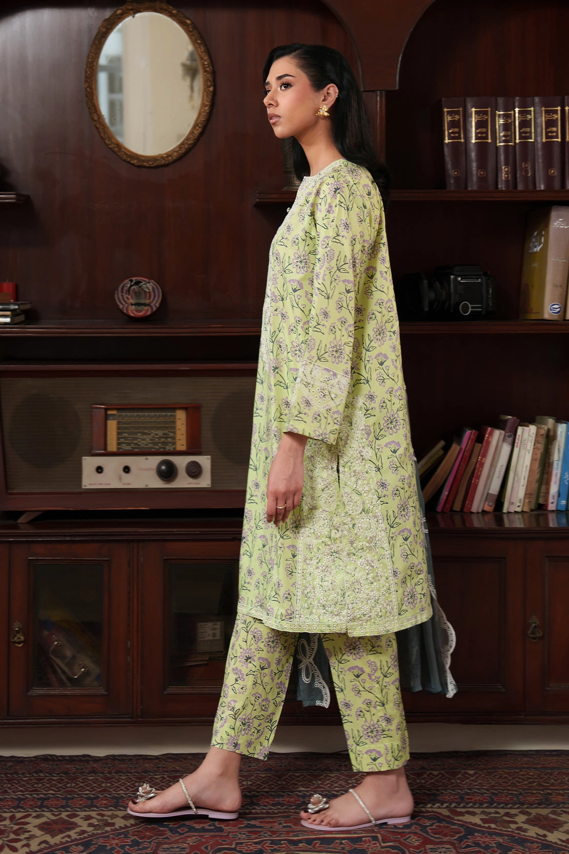 3 Piece - Luxury Embroidered Lawn - 1005