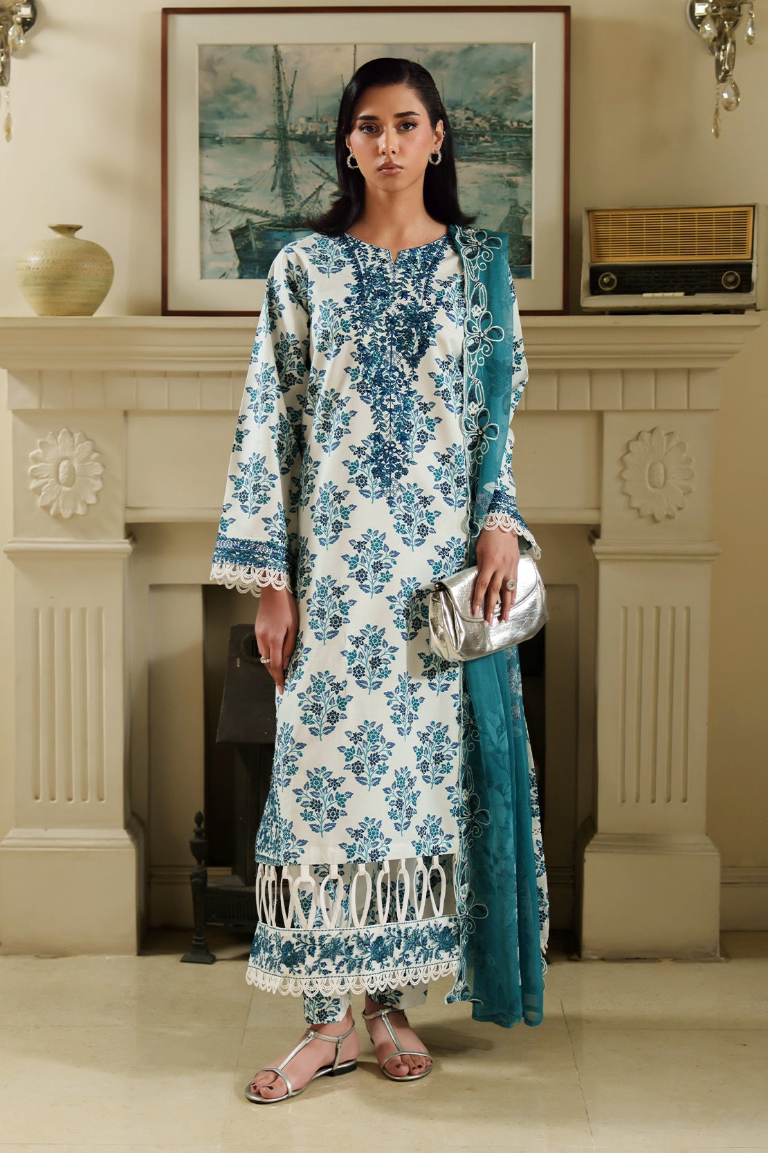 3 Piece - Luxury Embroidered Lawn - 1006