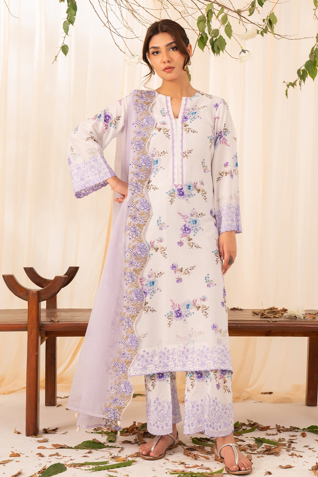 3 Piece - Premium Embroidered Lawn - 564