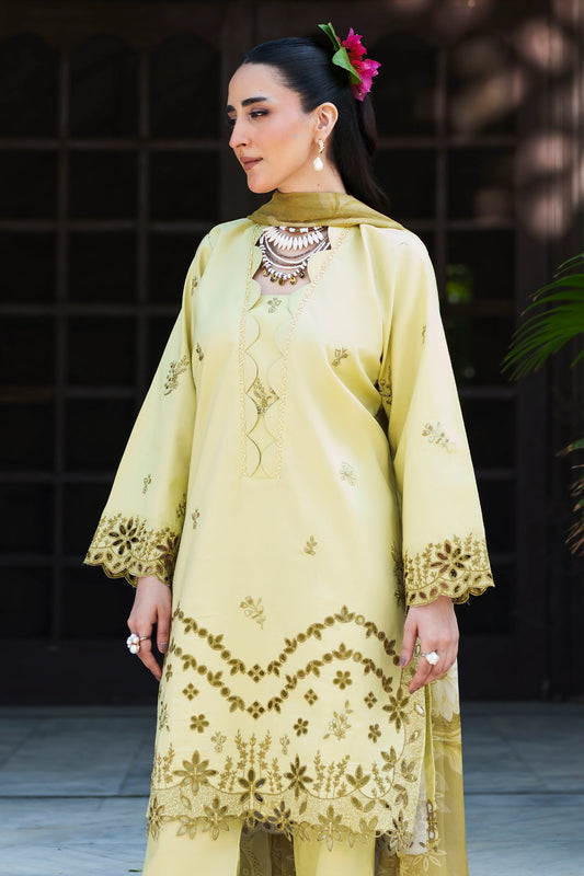 3 Piece - Luxury Embroidered Lawn - 3702