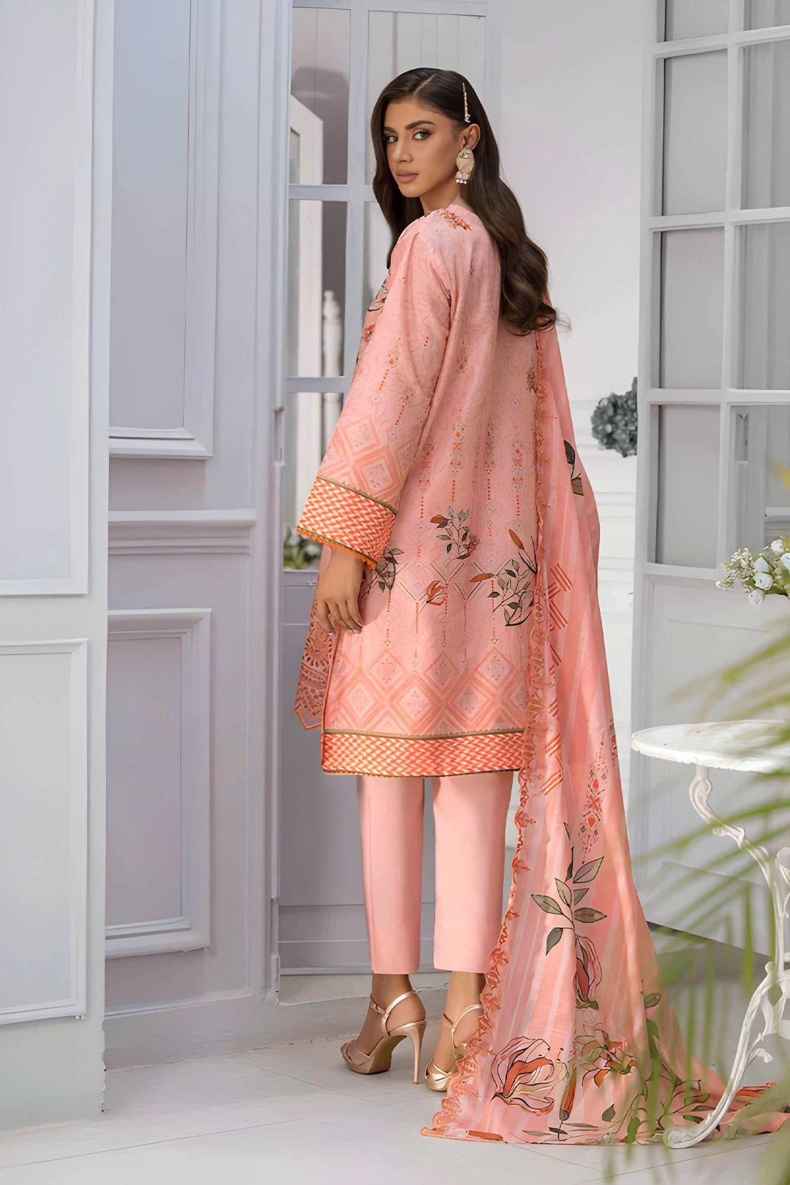 3 Piece - Embroidered Lawn - 9197