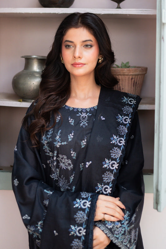 3 PIECE - PREMIUM EMBROIDERED LAWN - 8180