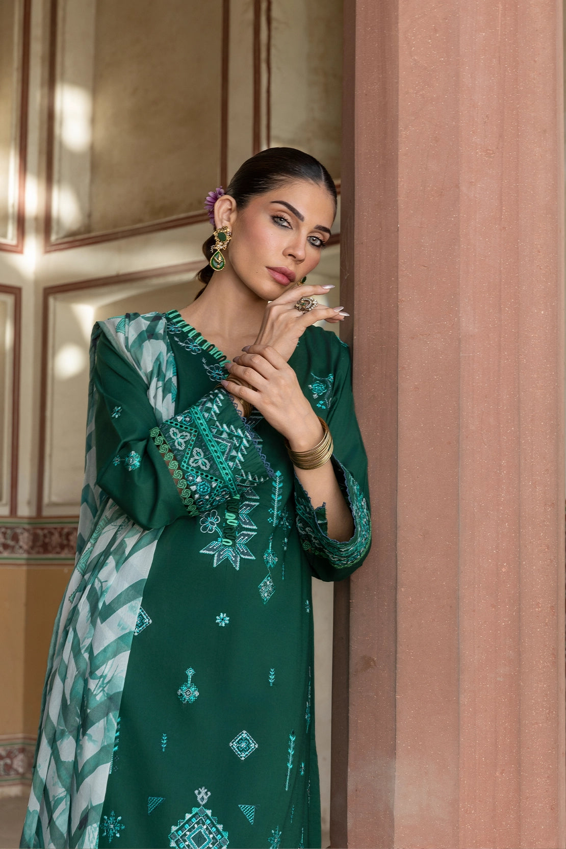 3 Piece - Premium Embroidered Luxury Lawn - 574