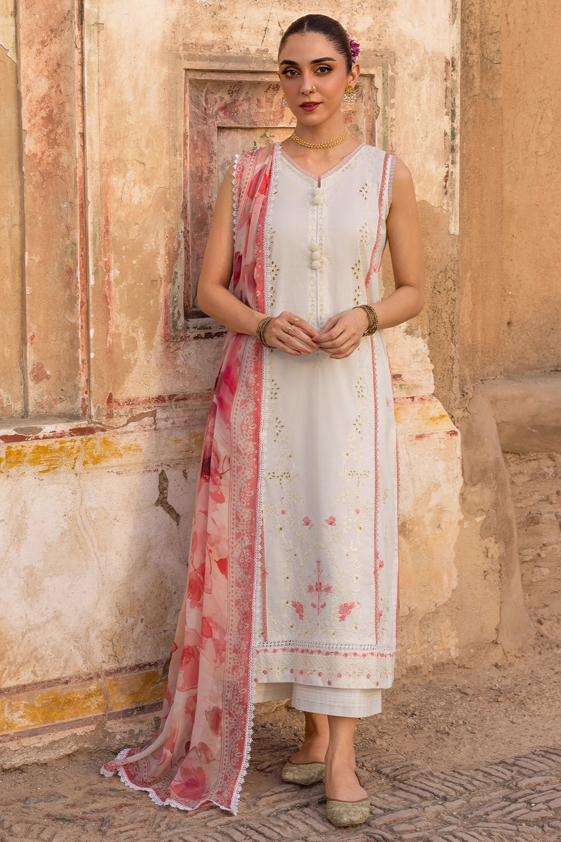 3 Piece - Premium Embroidered Luxury Lawn - 576
