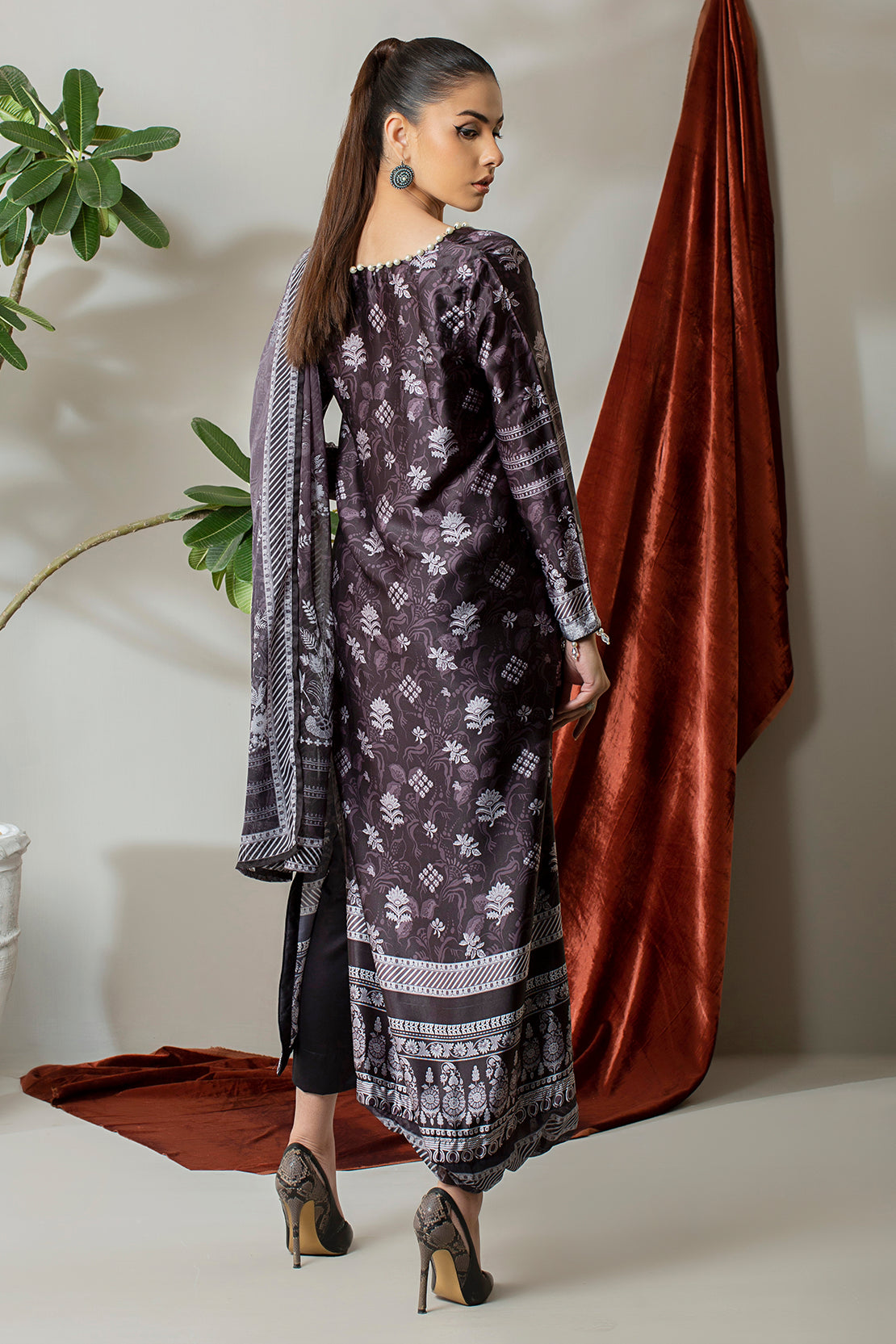 3 Piece – Digitally Printed Silk  – 8289