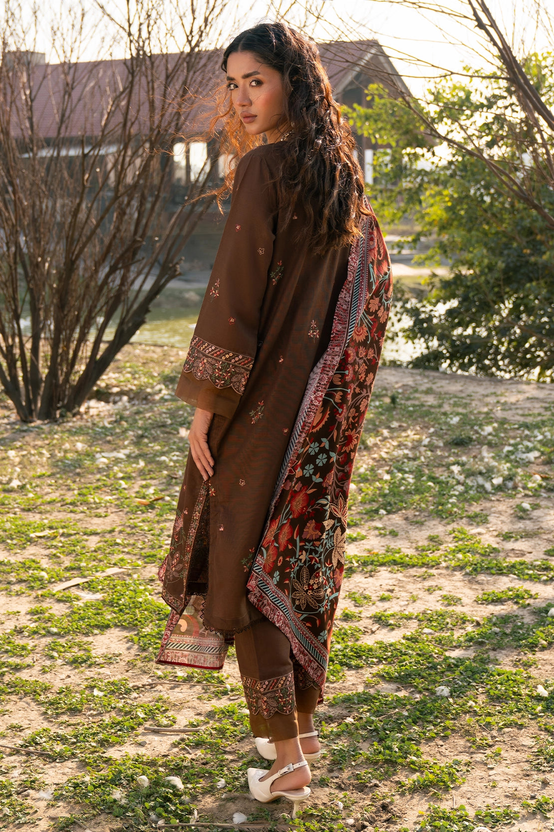 3 Piece - Premium Embroidered Khaddar - 1025