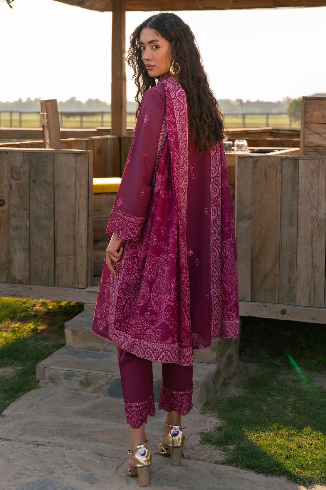 3 Piece - Premium Embroidered Khaddar - 1028