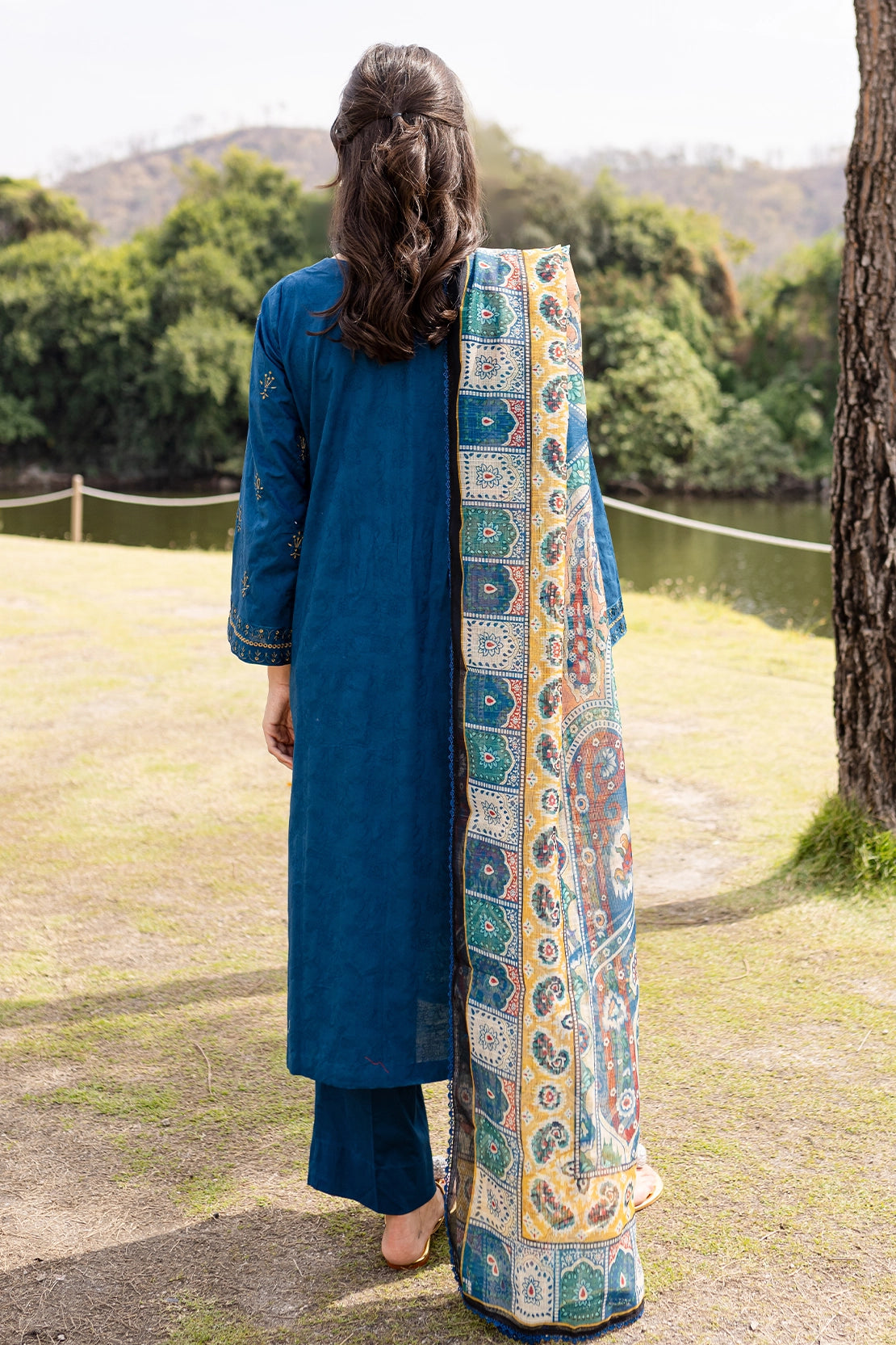 3 Piece - Premium Embroidered Lawn - 440N