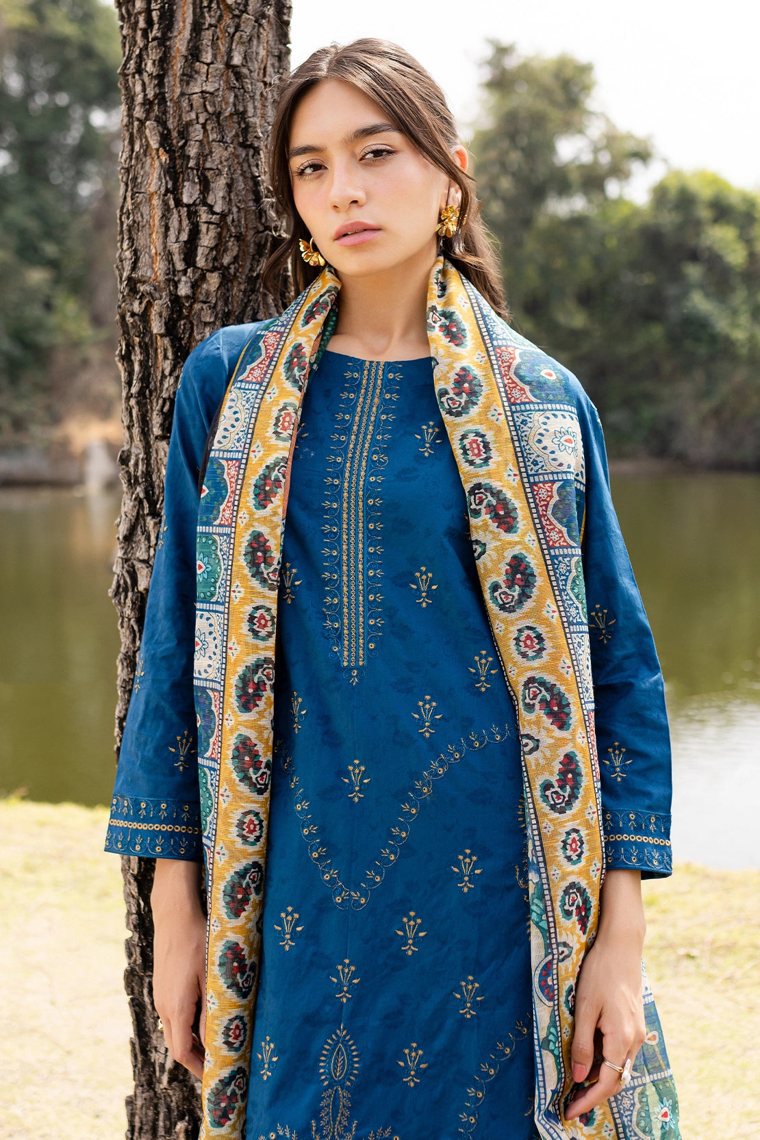 3 Piece - Premium Embroidered Lawn - 440N