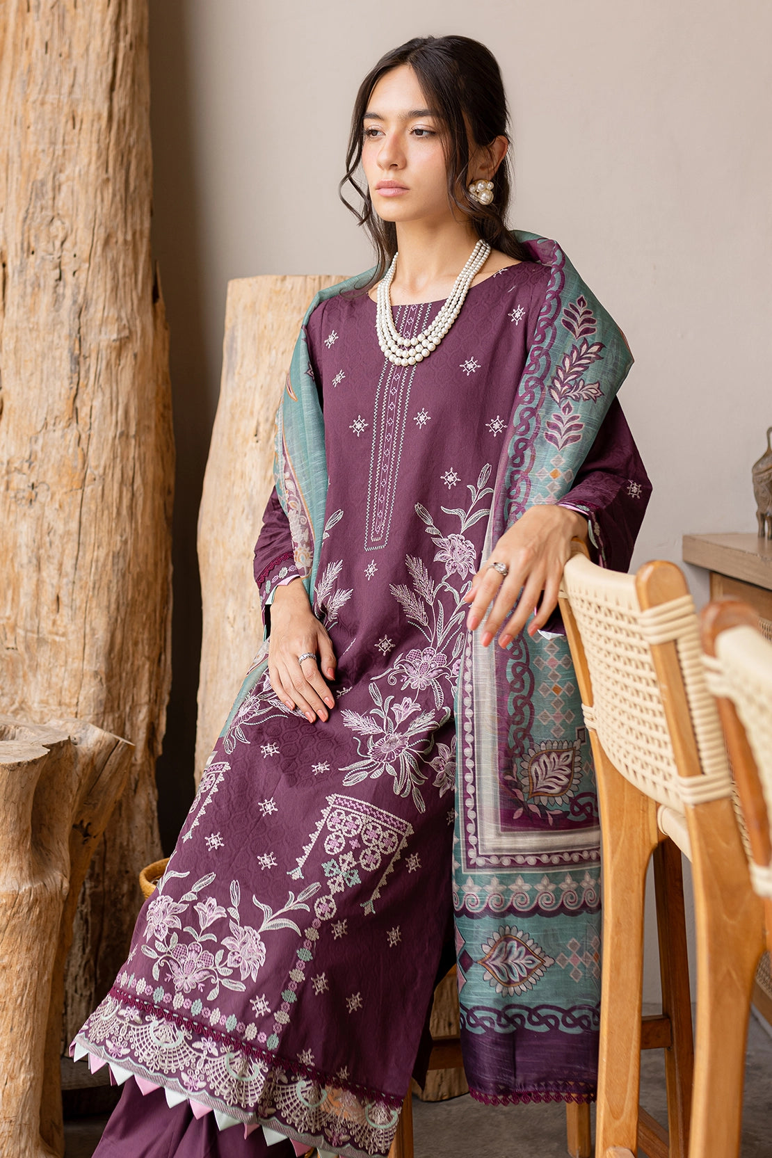 3 Piece - Premium Embroidered Lawn - 442N