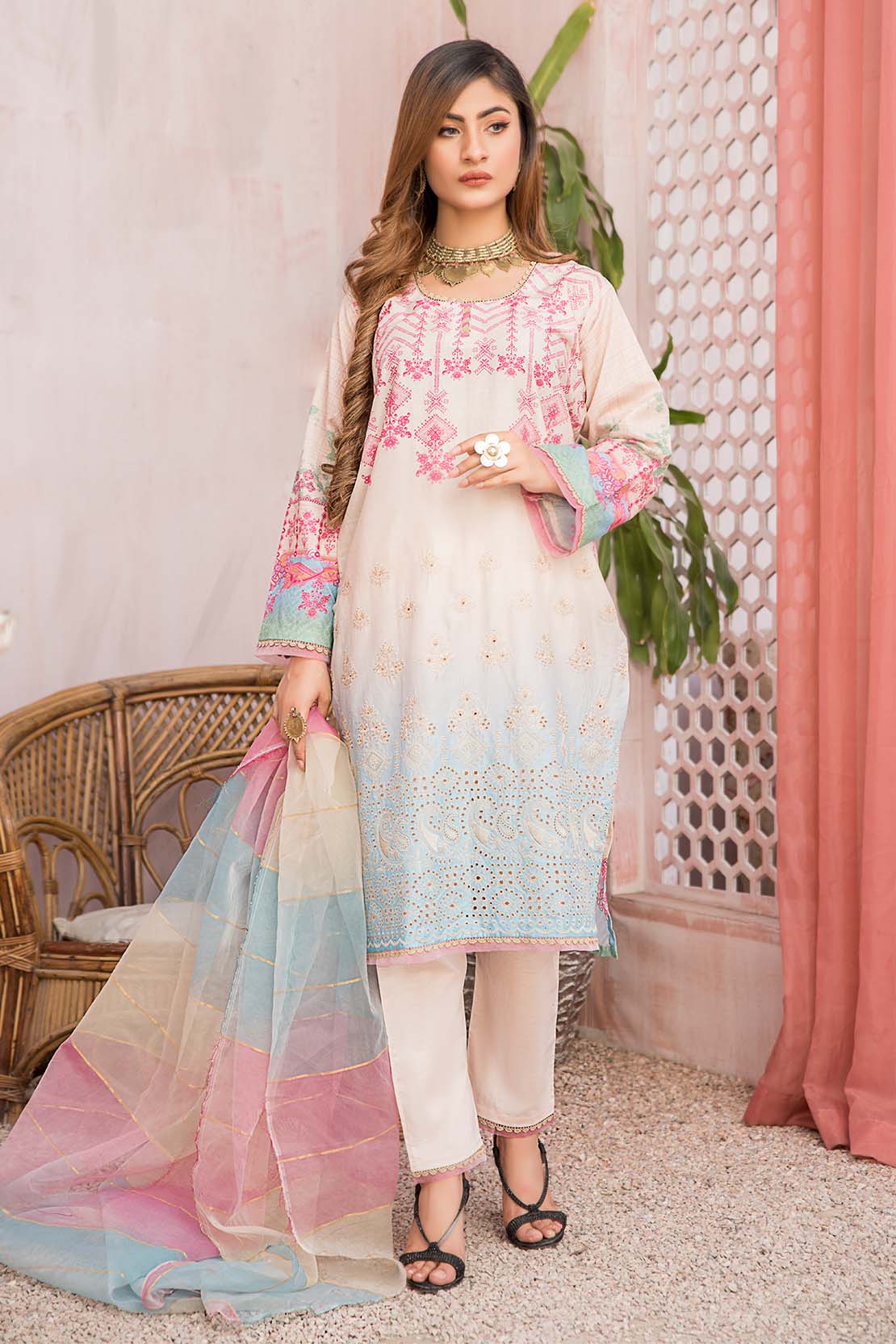 3 Piece – Embroidered Lawn -6842