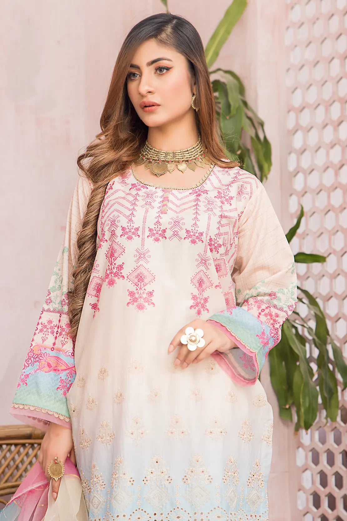 3 Piece – Embroidered Lawn -6842