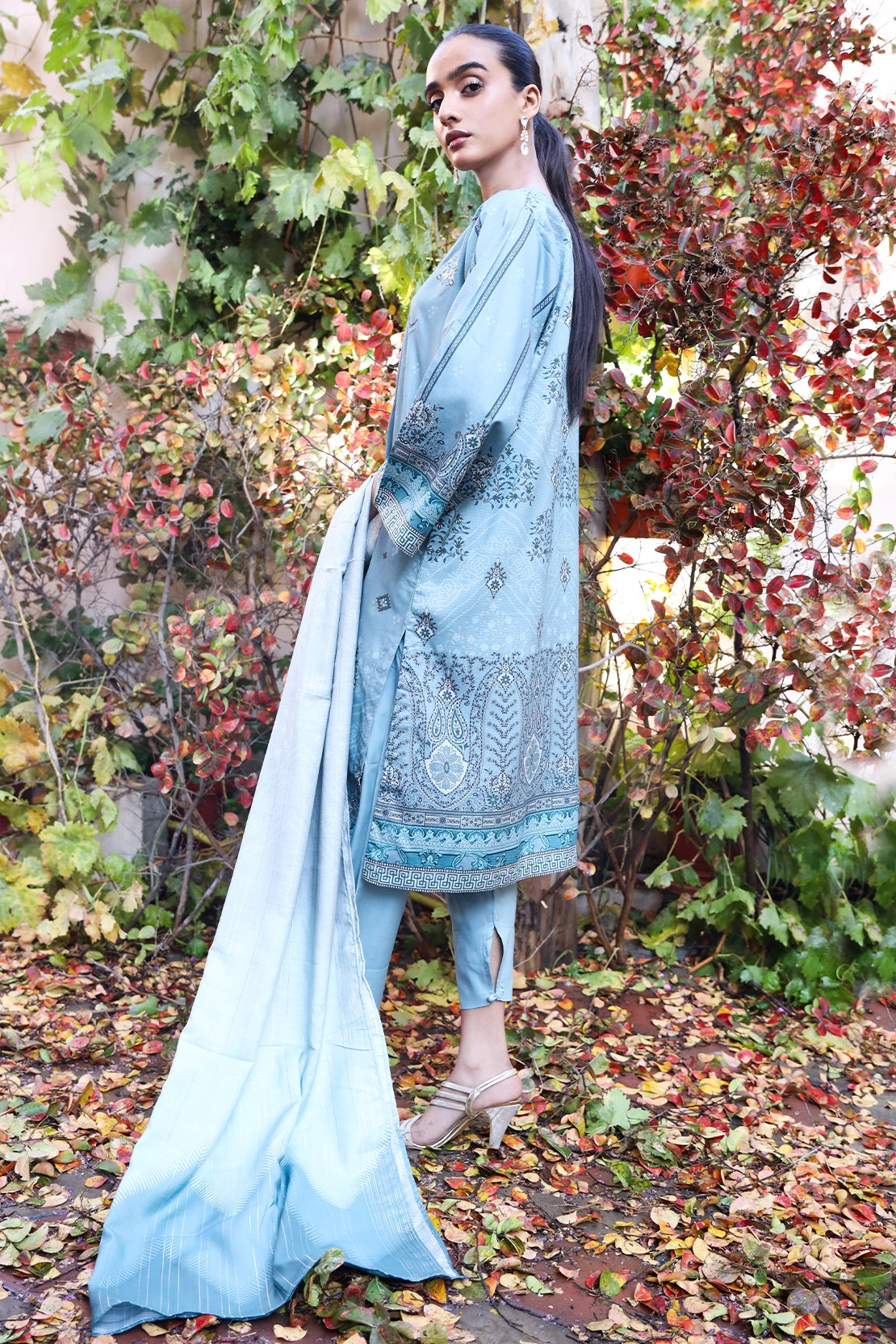3 Piece - Premium Embroidered Linen - 0096
