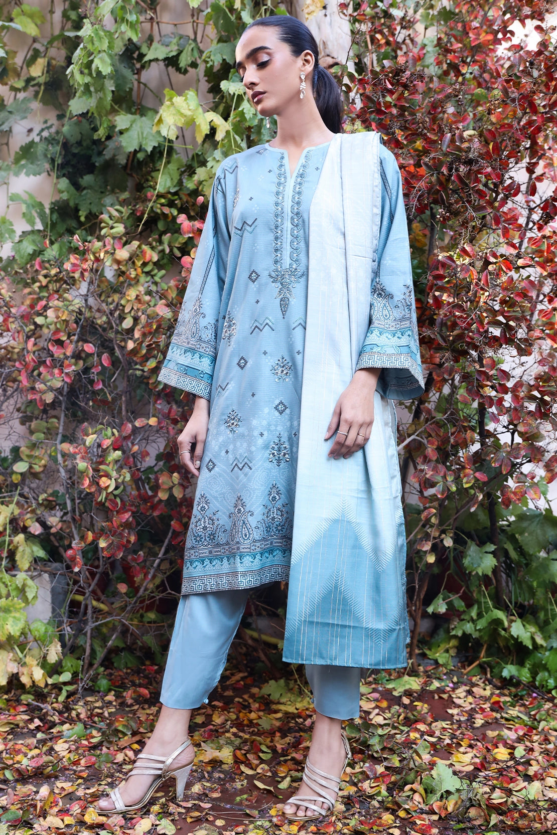 3 Piece - Premium Embroidered Linen - 0096