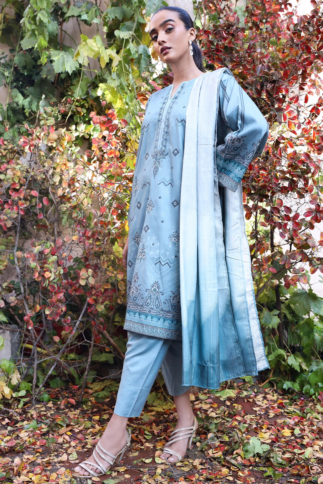 3 Piece - Premium Embroidered Linen - 0096