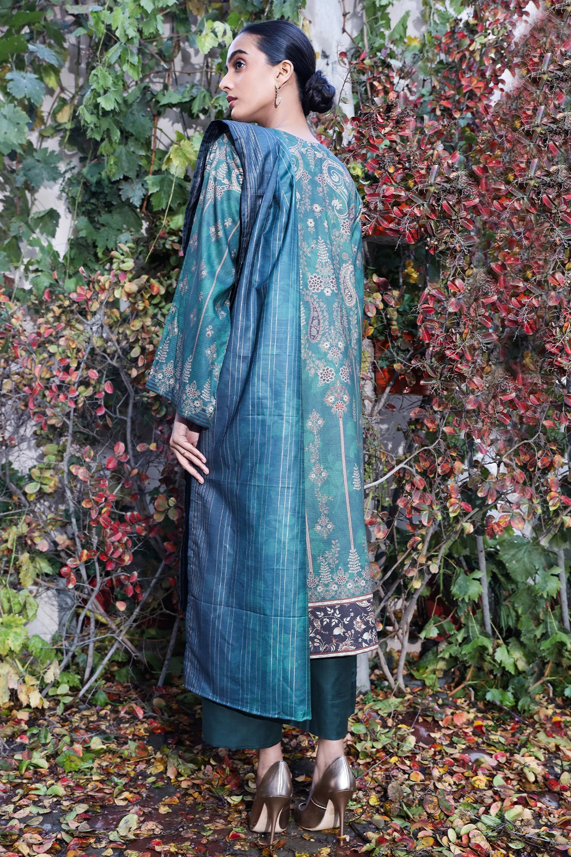 3 Piece - Premium Embroidered Linen - 0098