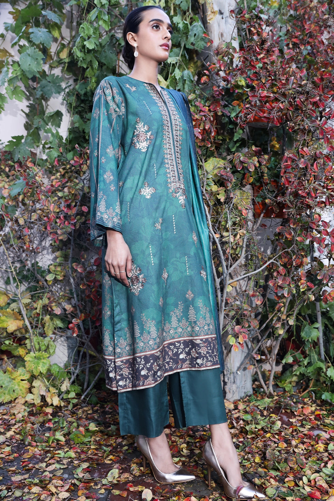 3 Piece - Premium Embroidered Linen - 0098