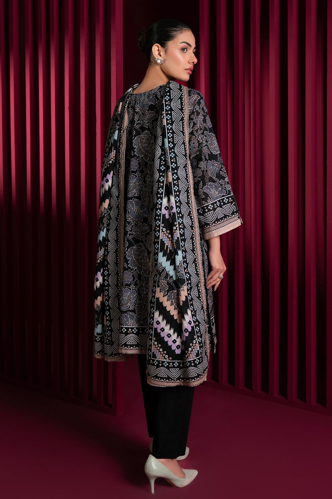 3 Piece - Digitally Printed Khaddar - 1016