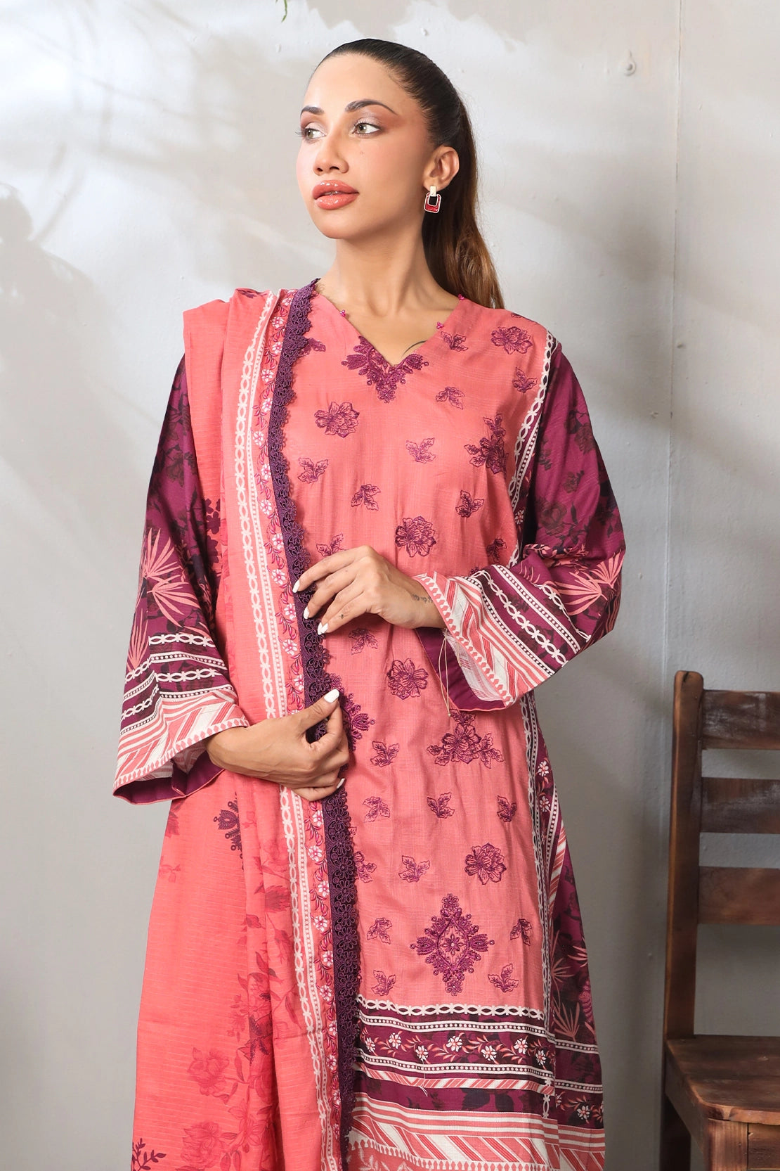 3 PIECE - PREMIUM EMBROIDERED LAWN - 9091