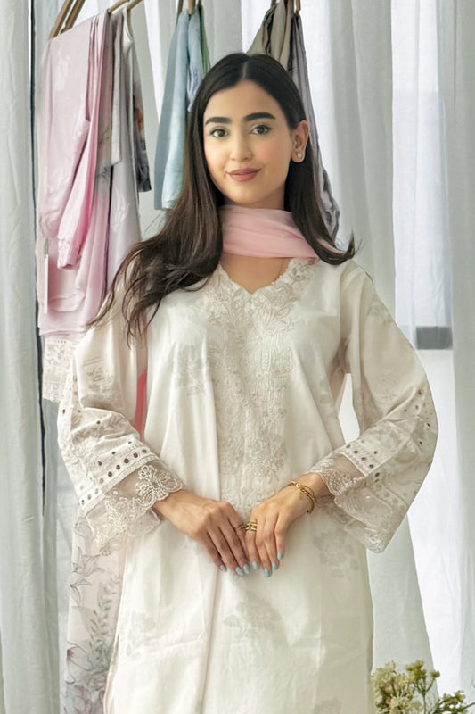 Stitched 3 Piece - Embroidered Lawn - 552 - S