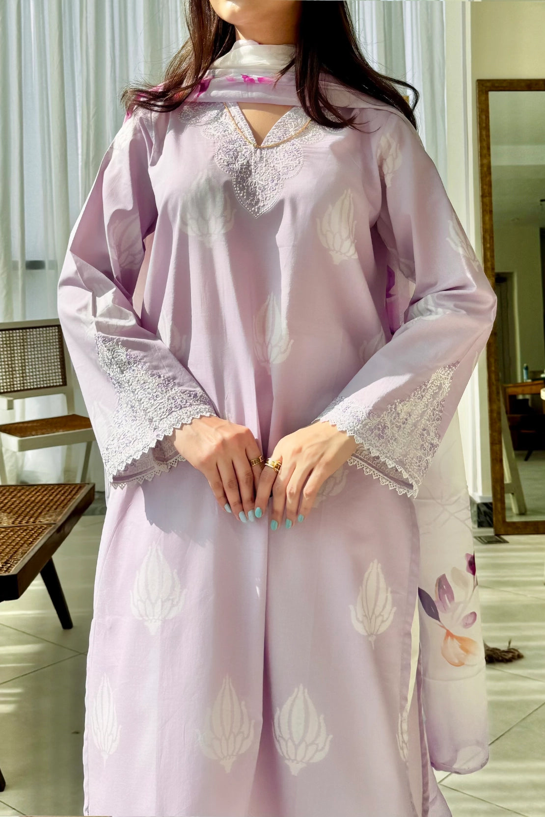 Stitched 3 Piece - Embroidered Lawn - 553 - C