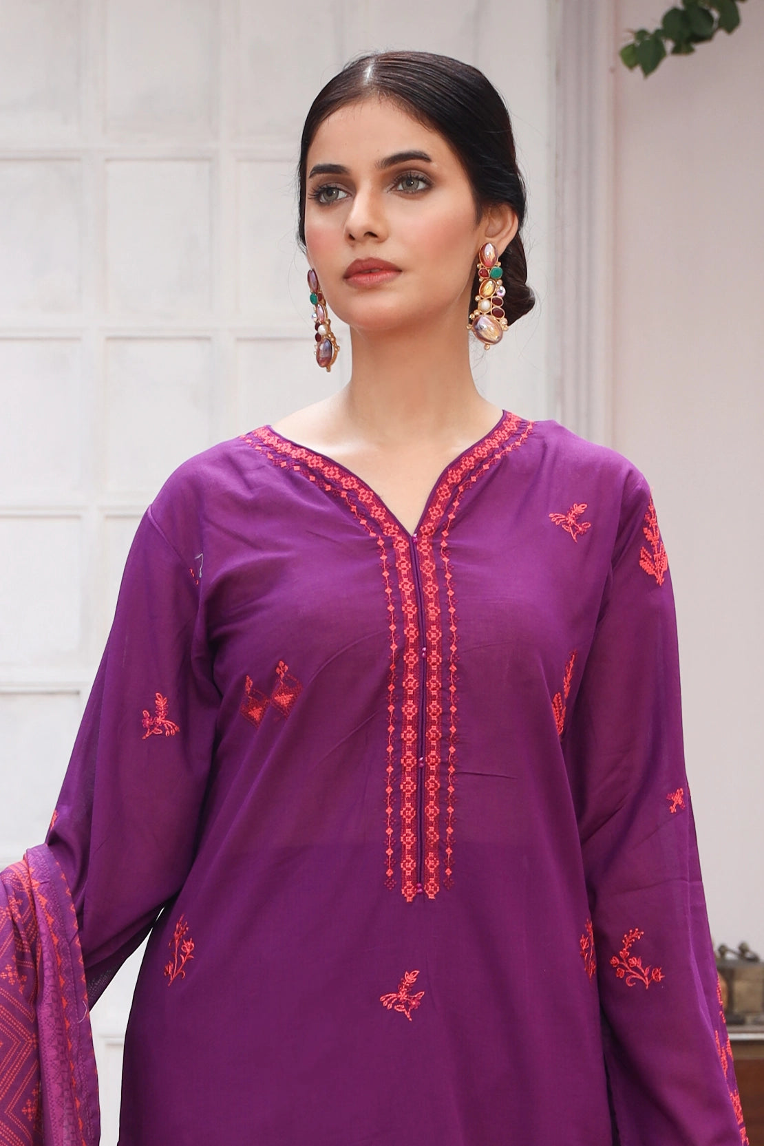 3 Piece - Premium Embroidered Lawn - 8867