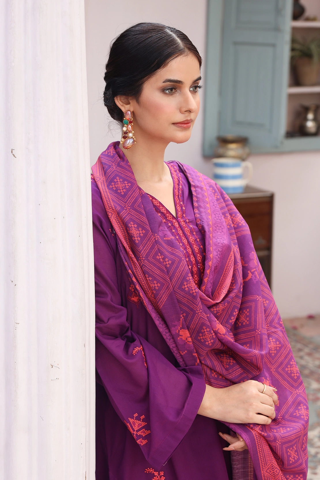 3 Piece - Premium Embroidered Lawn - 8867