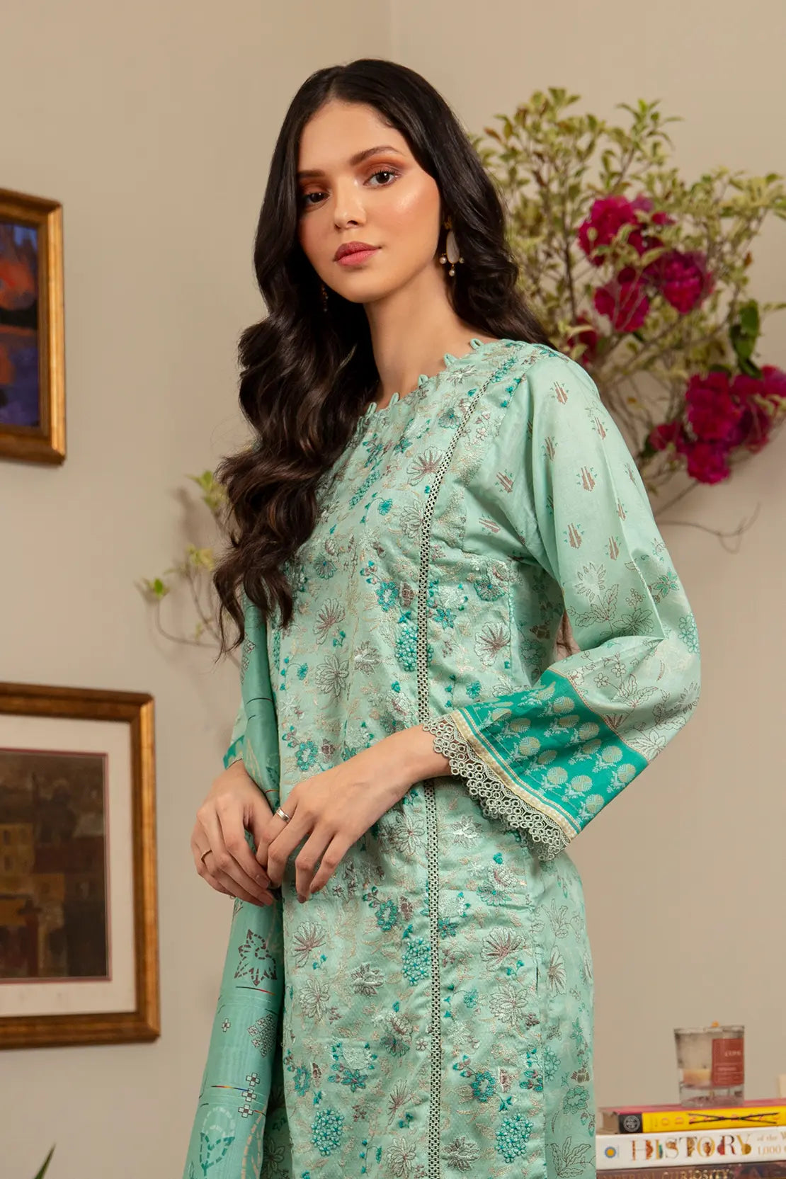3 Piece - Embroidered Luxury Lawn - 7431