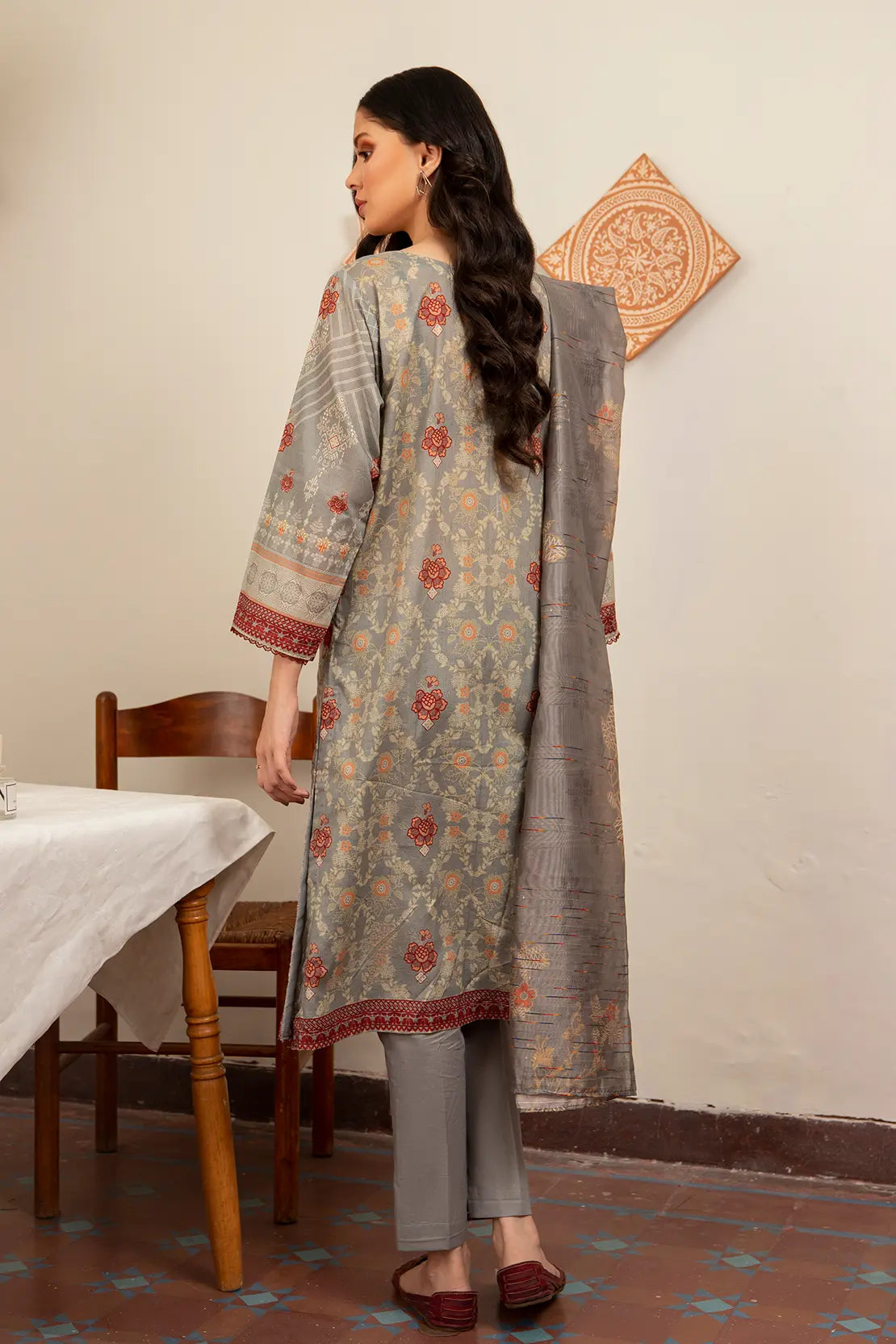 3 Piece - Embroidered Luxury Lawn - 7434